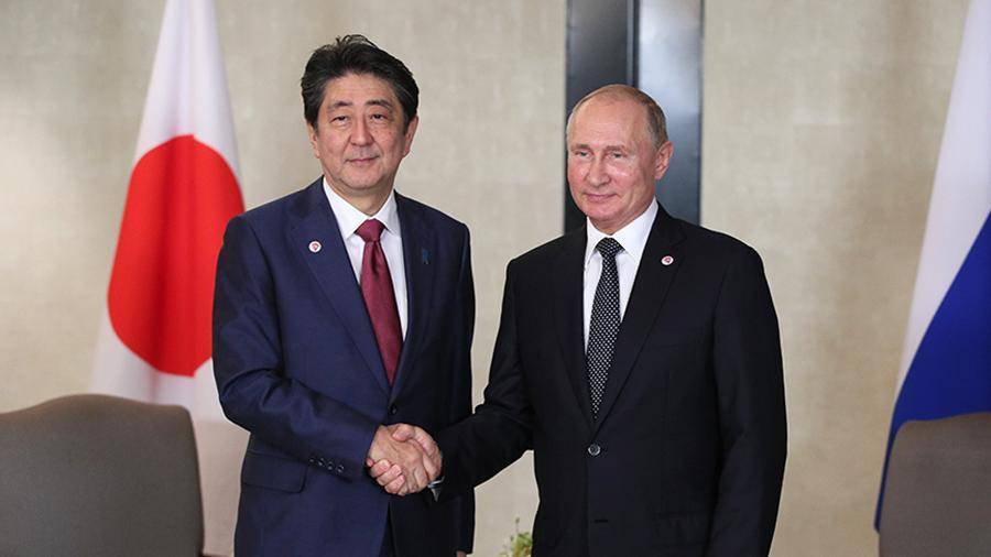 Песков рассказал о предстоящей встрече Путина и Абэ на саммите G20