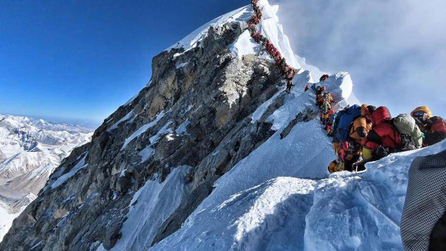 Спасатели нашли тела семерых пропавших альпинистов | Вести.UZ