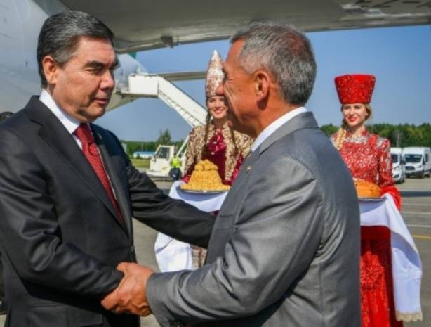 Глава Татарстана выступил за открытие консульства Туркмении в республике