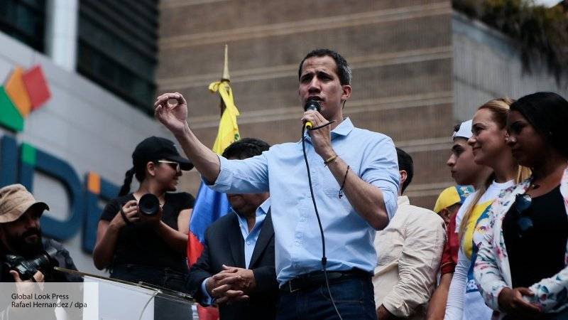 Гуайдо созывает граждан Венесуэлы на новую манифестацию