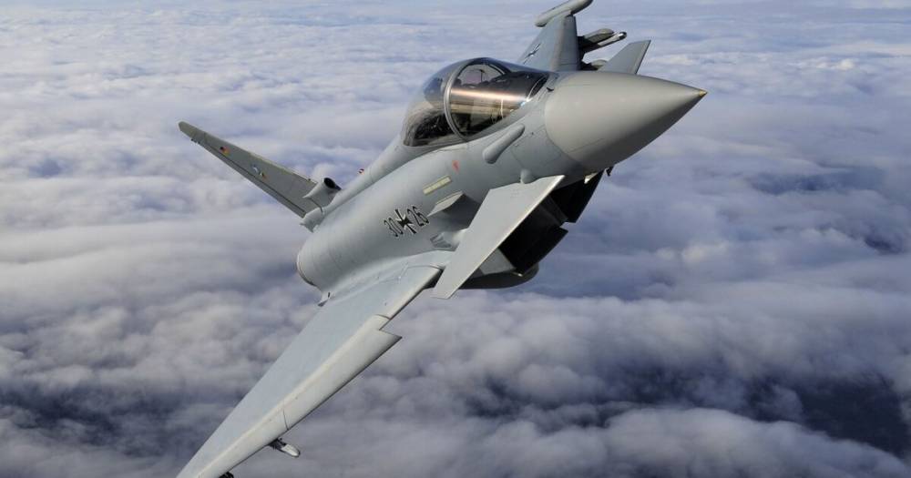 Два истребителя Eurofighter Typhoon столкнулись в&nbsp;небе Германии
