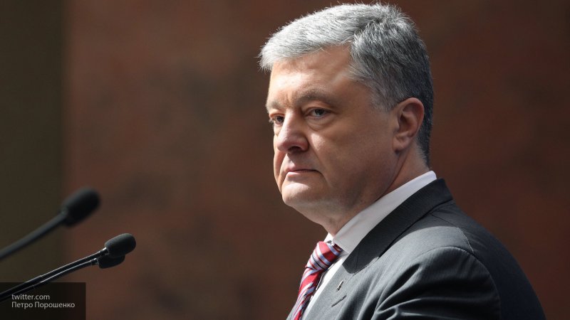 Порошенко призвал украинцев помочь "братьям из Грузии"
