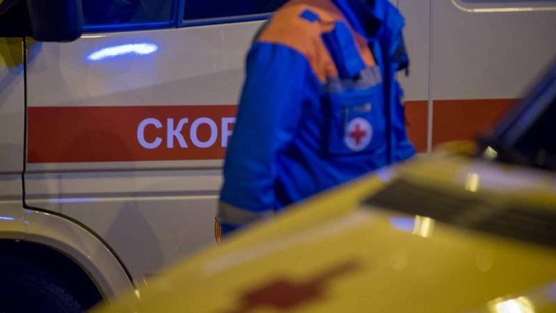 Свыше 15 людей пострадали из-за горящей воинской части в Казахстане