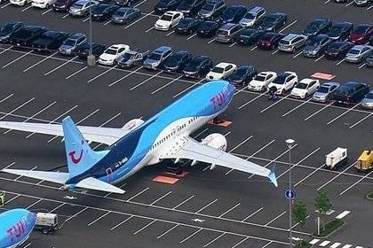 Boeing оставил самолеты на автопарковке