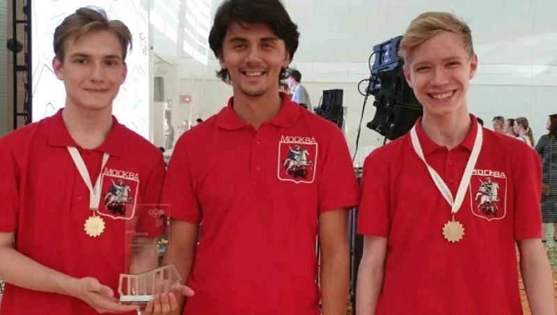 Московские школьники победили на Всероссийской робототехнической олимпиаде