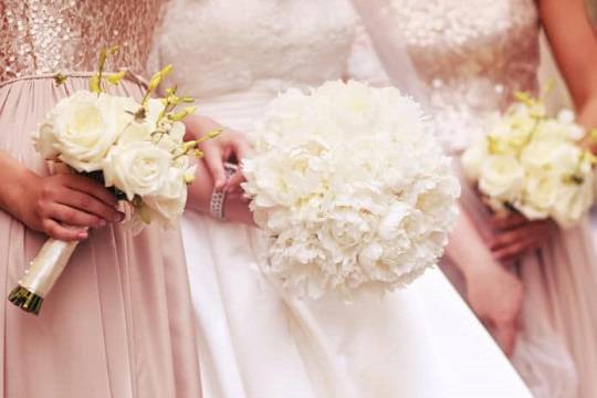 В интернете раскритиковали невесту за отказ пригласить подругу на свадьбу