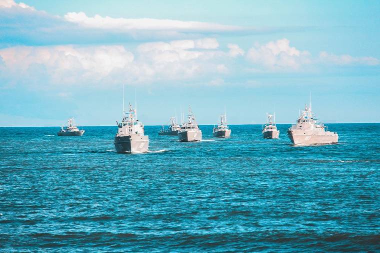 В России Каспийский флот подняли по тревоге