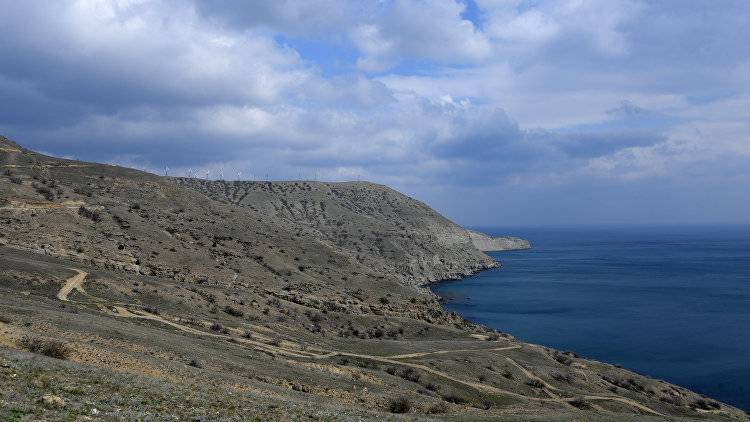 Убаюканный Крымом: пропавшего туриста нашли на пляже спящим