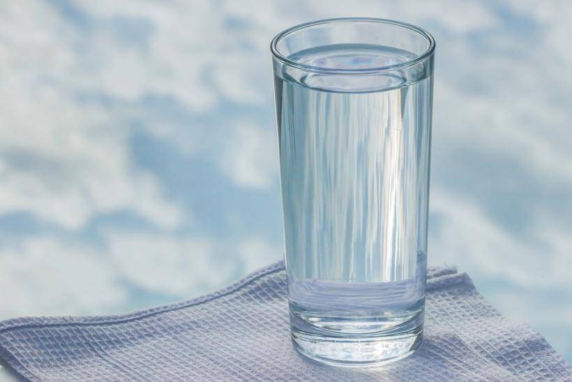 Учёные выяснили, полезна ли вода во время еды