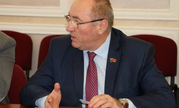 Депутат Брянской думы потерял два миллиарда рублей