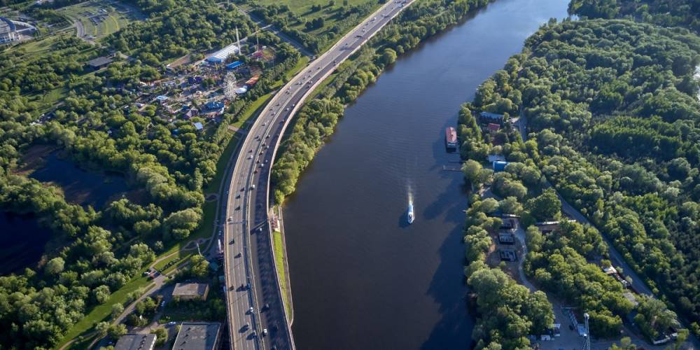Судоходство по Каналу имени Москвы в Тушино может не возобновиться до августа