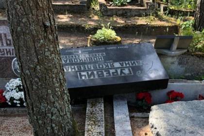 В Эстонии осквернили не тронутое нацистами еврейское кладбище