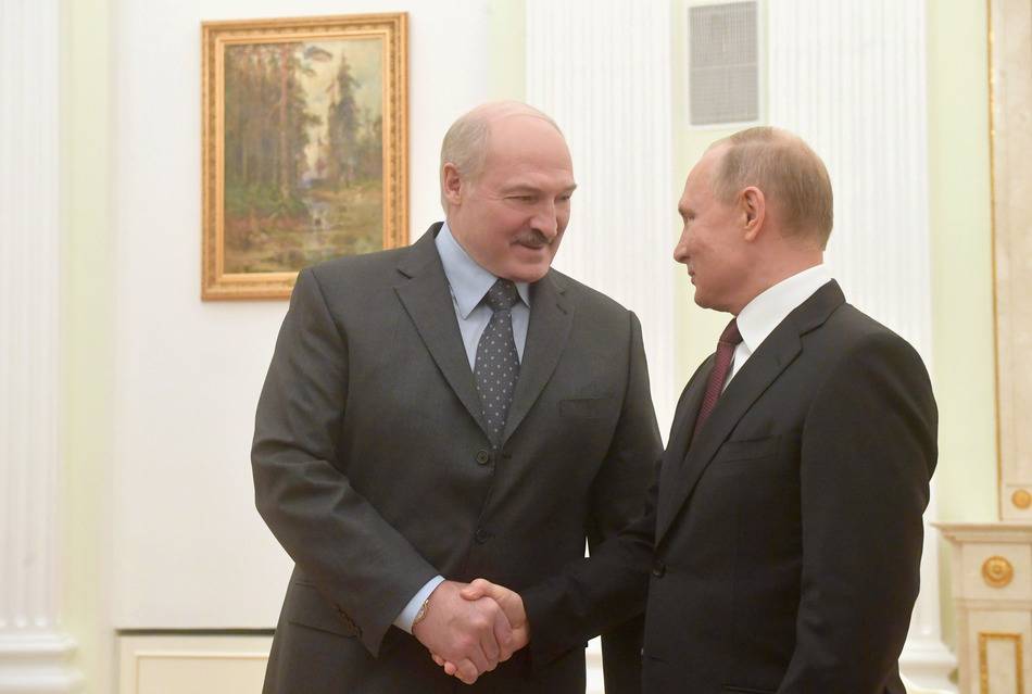 Лидер России обсудил вопросы двустороннего сотрудничества и предстоящие контакты в белорусским коллегой
