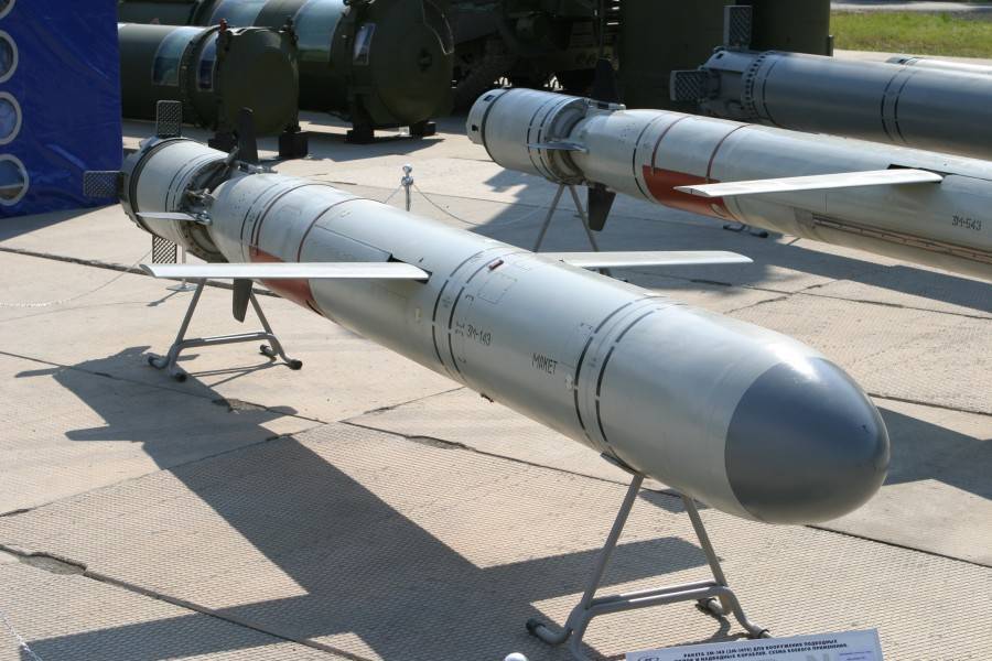 Глядя на российское оружие, США жалеют о расторжении ДРСМД