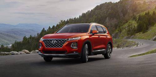Динамика и «навороты» против комфорта и вместимости: Плюсы и минусы Hyundai Tucson и Santa Fe назвал эксперт
