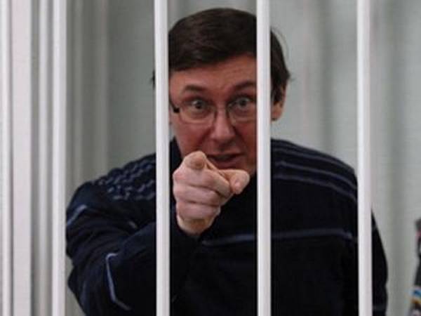 Как Генеральная прокуратура сфабриковала уголовное дело министра Юрия Луценко