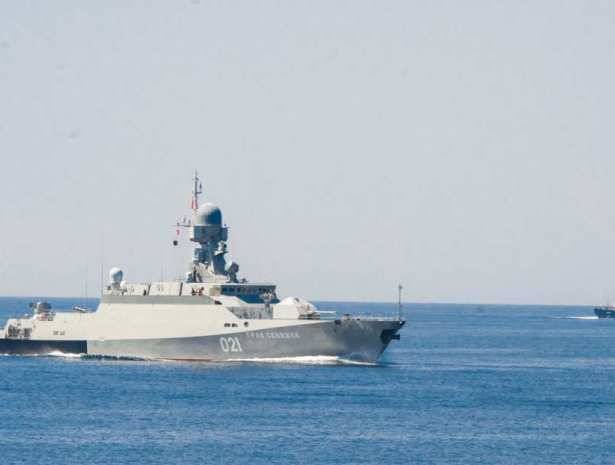 Минные тральщики обеспечили безопасный коридор для корабельной ударной группы Каспийской флотилии