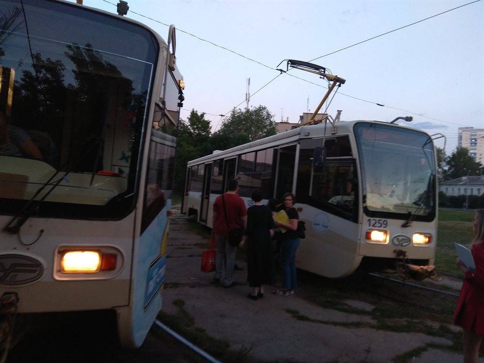 Ульяновцы послушали стихи в трамвае