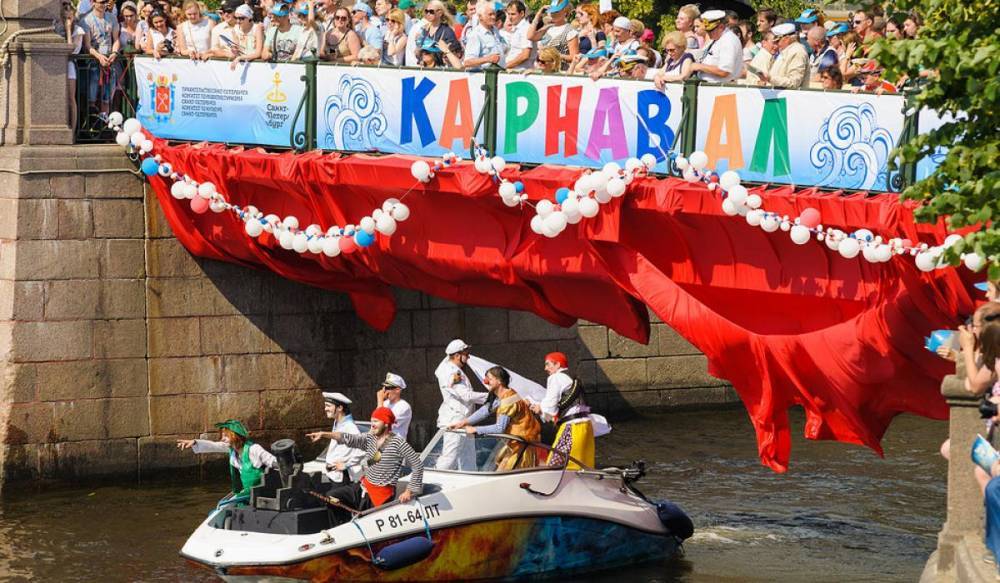 Петербургский Речной карнавал посветят «Году театра»