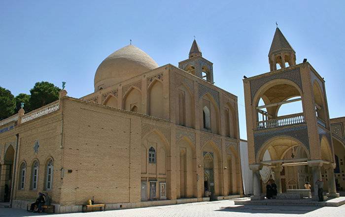 Уникальный архитектурный сплав: Tehran Times пишет об армянском соборе Исфахана