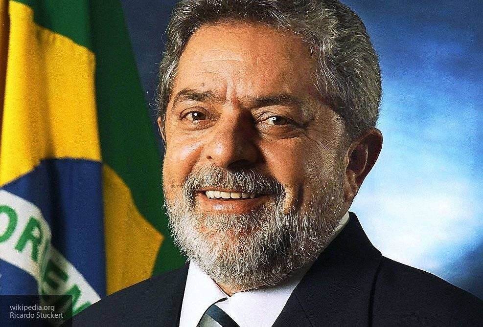 Бывший президент Бразилии остается под стражей