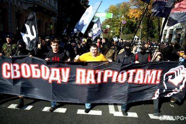 Погром национал-патриотов: зачем это нужно Порошенко