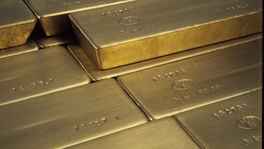 Большая ставка Путина на золото окупается - Bloomberg