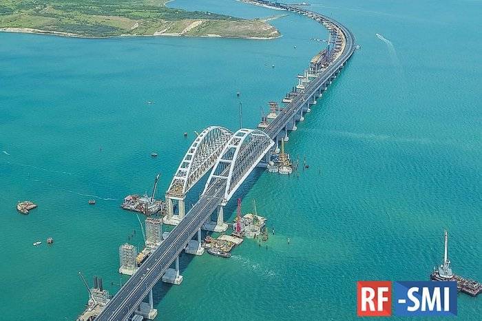 Названа рекордная скорость нарушения на Крымском мосту