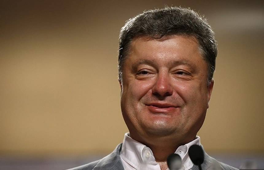 «Я продал свою почку, чтобы спасти жену. Смотри сюда Порошенко, что ты натворил», — Убитый горем украинец обратился к экс-президенту