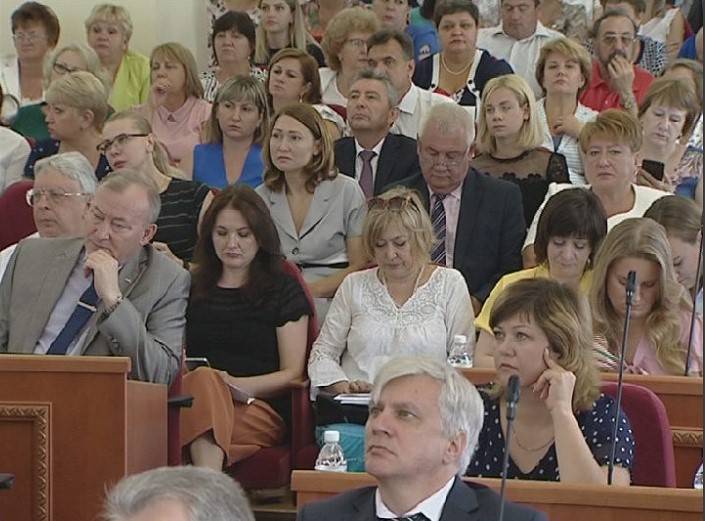 В Ростове прошли публичные слушания по исполнению областного бюджета за 2018 год