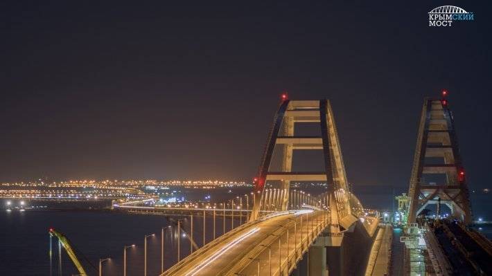 Автомобилист разогнался на Крымском мосту до рекордных 243 км/ч