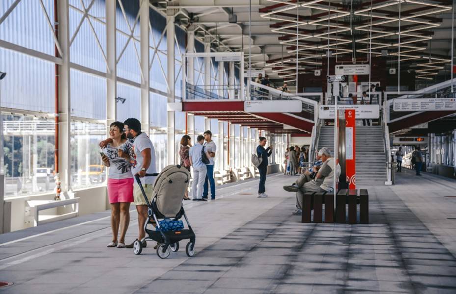 Новые станции метро разгрузили станцию "Саларьево"