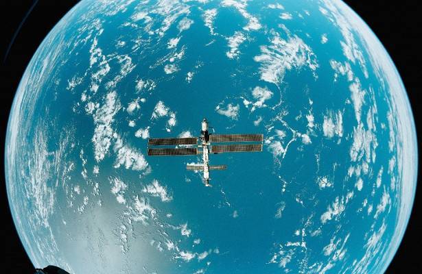 Корабль «Союз МС-11» с возвращающимся на Землю экипажем отстыковался от МКС