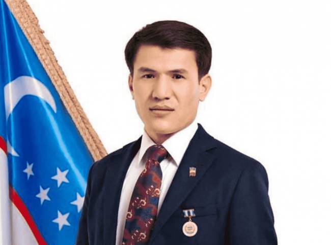 Узбекский депутат отказал женщинам в уме | Вести.UZ