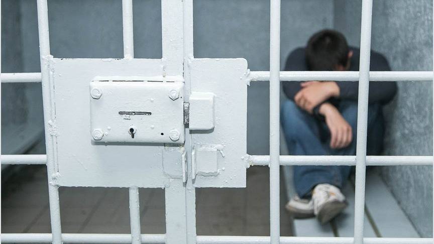 19-летний кировчанин на 12 лет отправится в тюрьму за сбыт наркотиков
