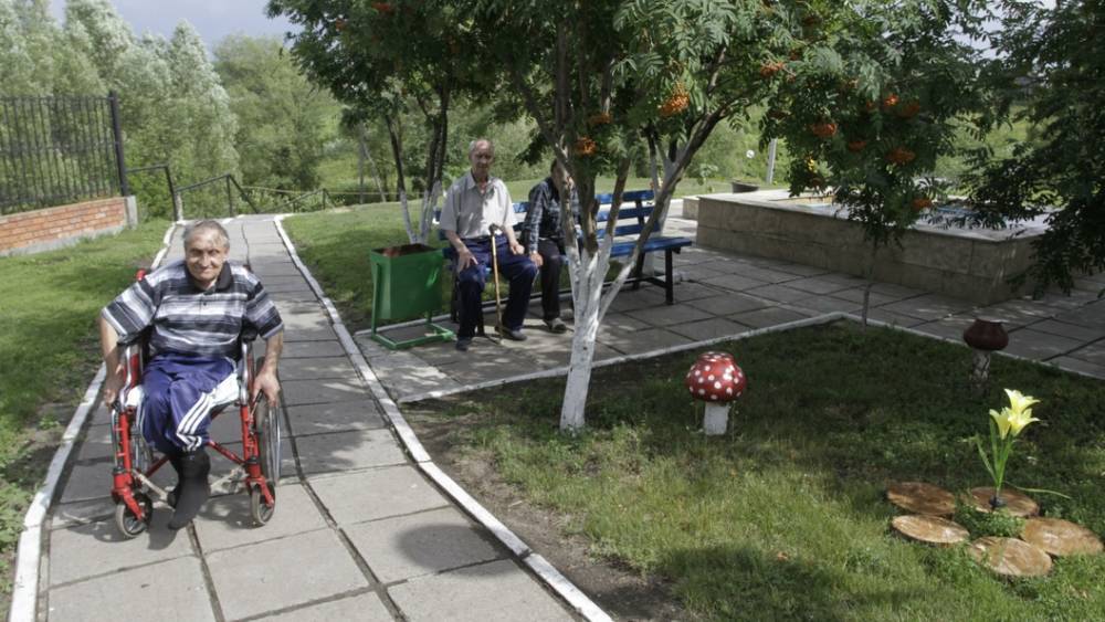 Пожалели 2 рубля в месяц: В Нижневартовске соседи отказались помочь инвалиду - колясочнику