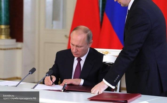 Путин подписал указ о назначении новых послов в Брунее и Зимбабве