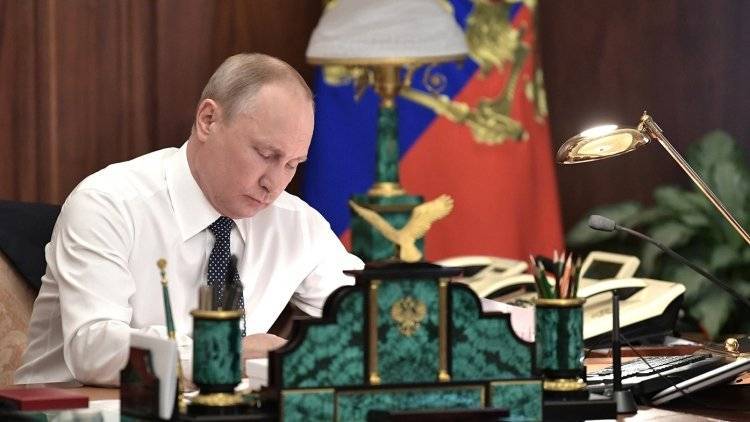 Путин назначил новых послов России в Брунее и Зимбабве