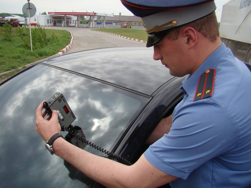 В России могут отменить штрафы за тонировку стекол автомобиля