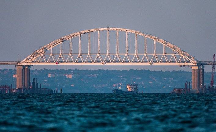 Поставлен рекорд скорости на Крымском мосту