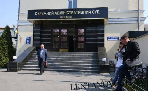 Суд в Киеве отменил присвоение двум проспектам имен Бандеры и Шухевича