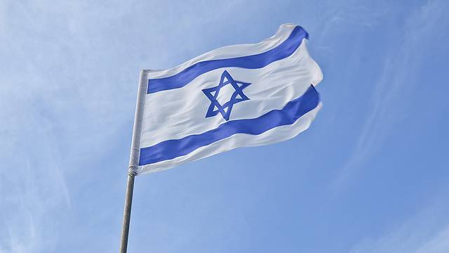 Новый глава минпроса потребует поднять флаг Израиля над арабскими школами
