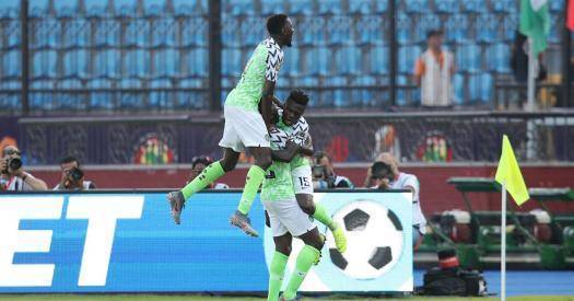 Нигерия обыграла сборную Гвинеи и гарантировала себе выход в 1/8 финала КАН
