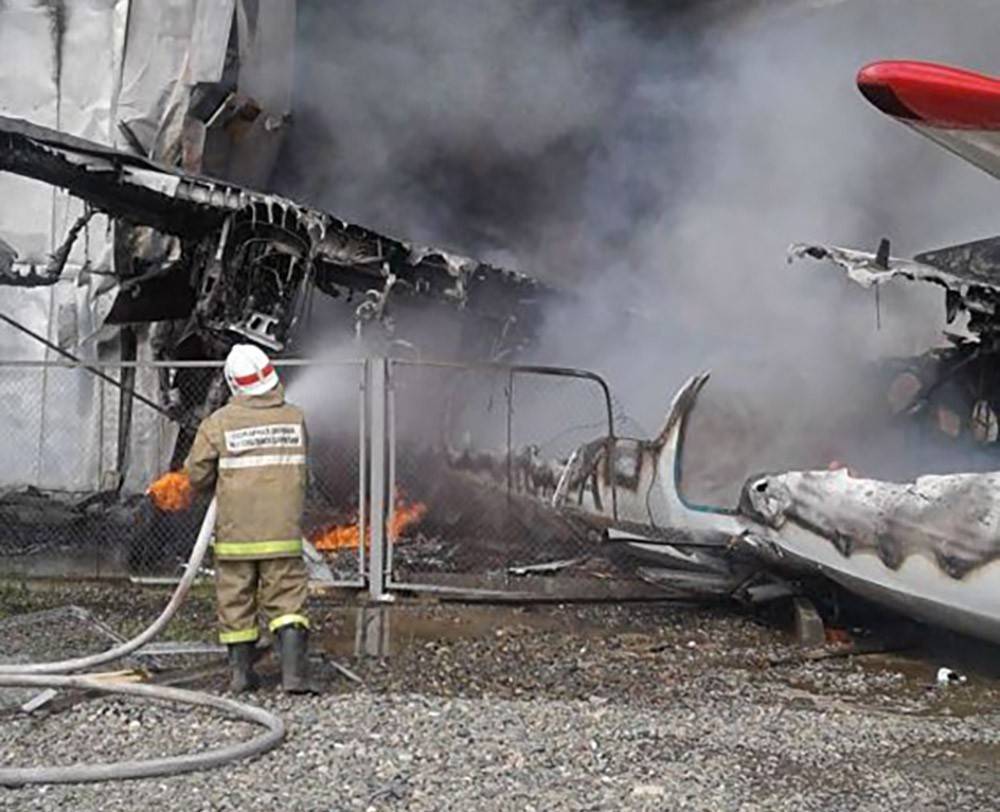 Ан-24 с пассажирами сгорел при посадке в Бурятии (видео)