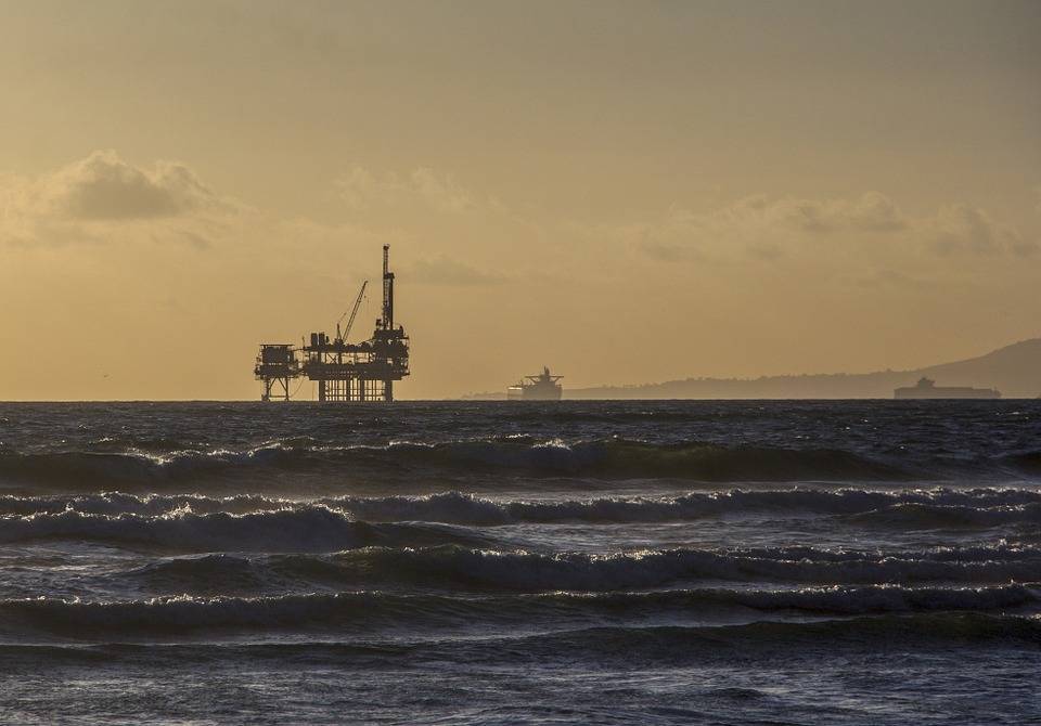 СМИ: война в Персидском заливе «подбросит» нефть до 400 долларов за баррель