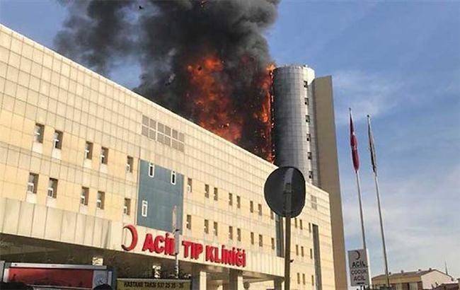 Узбекистанец сгорел в Стамбуле | Вести.UZ