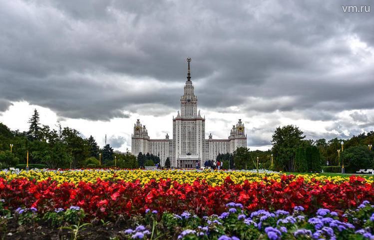 Пять вузов Москвы возглавили топ лучших университетов России по версии Forbes - vm.ru - Москва - Россия - Санкт-Петербург