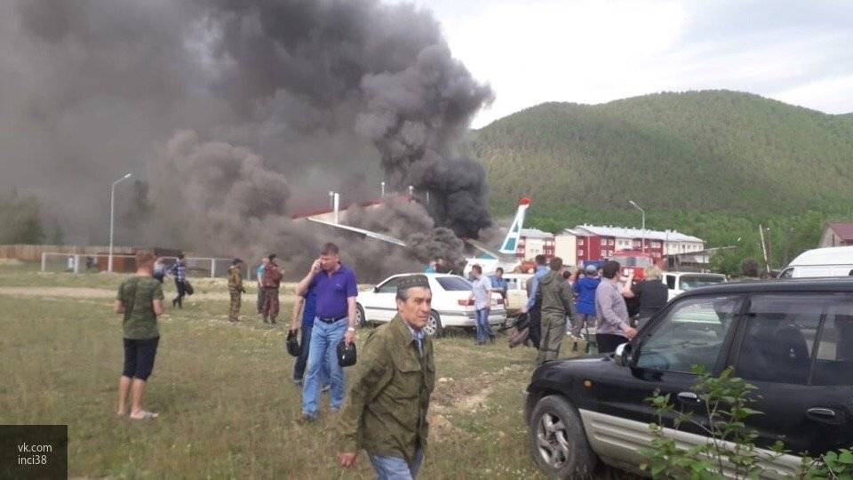 Видео с места жесткой посадки пассажирского самолета появилось в Сети