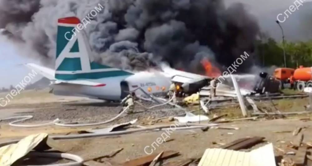 Опубликовано видео с места аварийной посадки Ан-24 в Бурятии