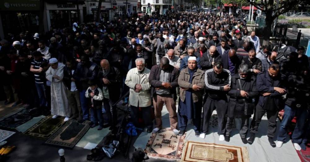 Исламизация государственного масштаба: во Франции выявили опасную тенденцию